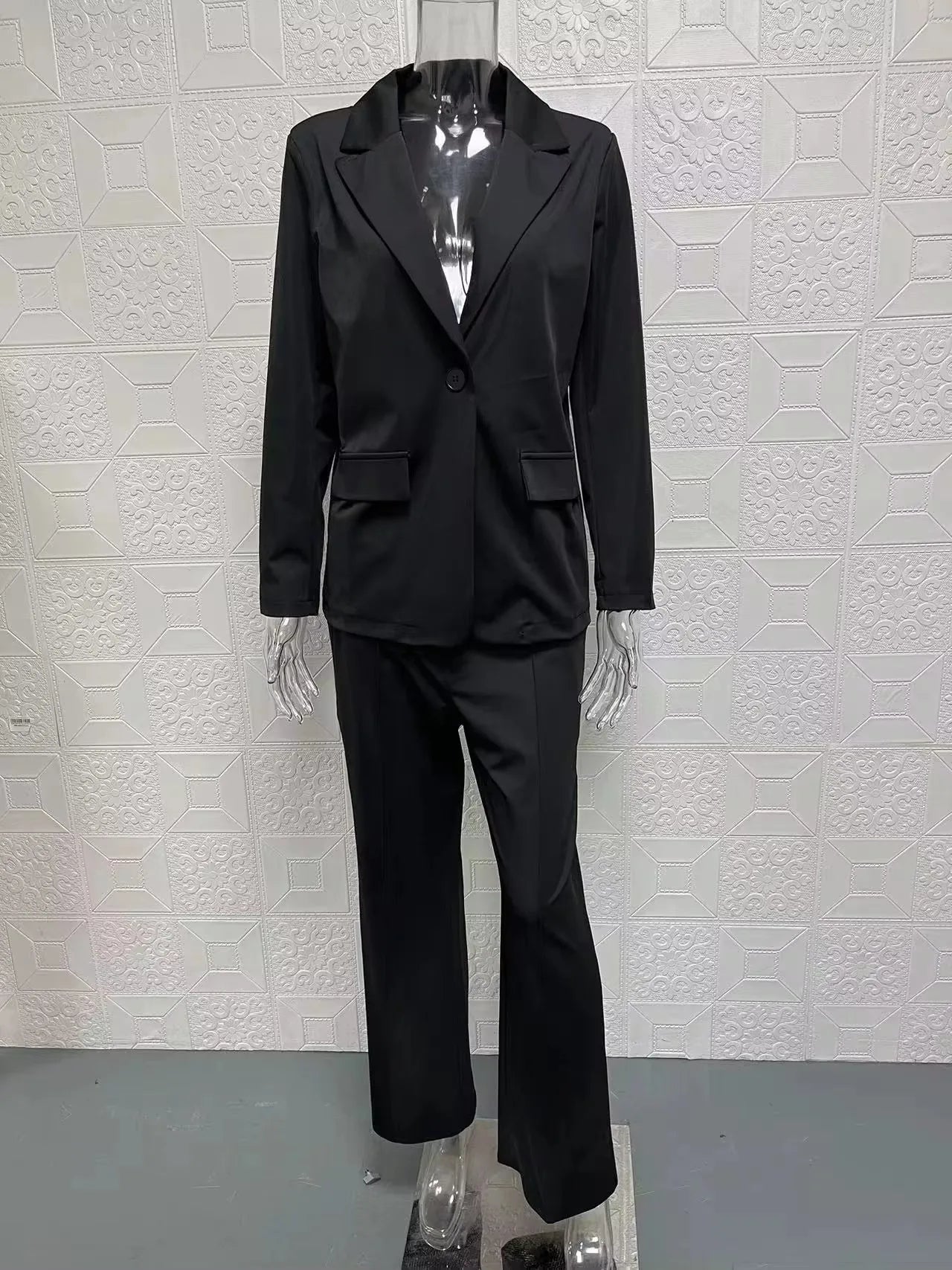 Chic Oversized Blazer & Wide-Leg Trouser Set
