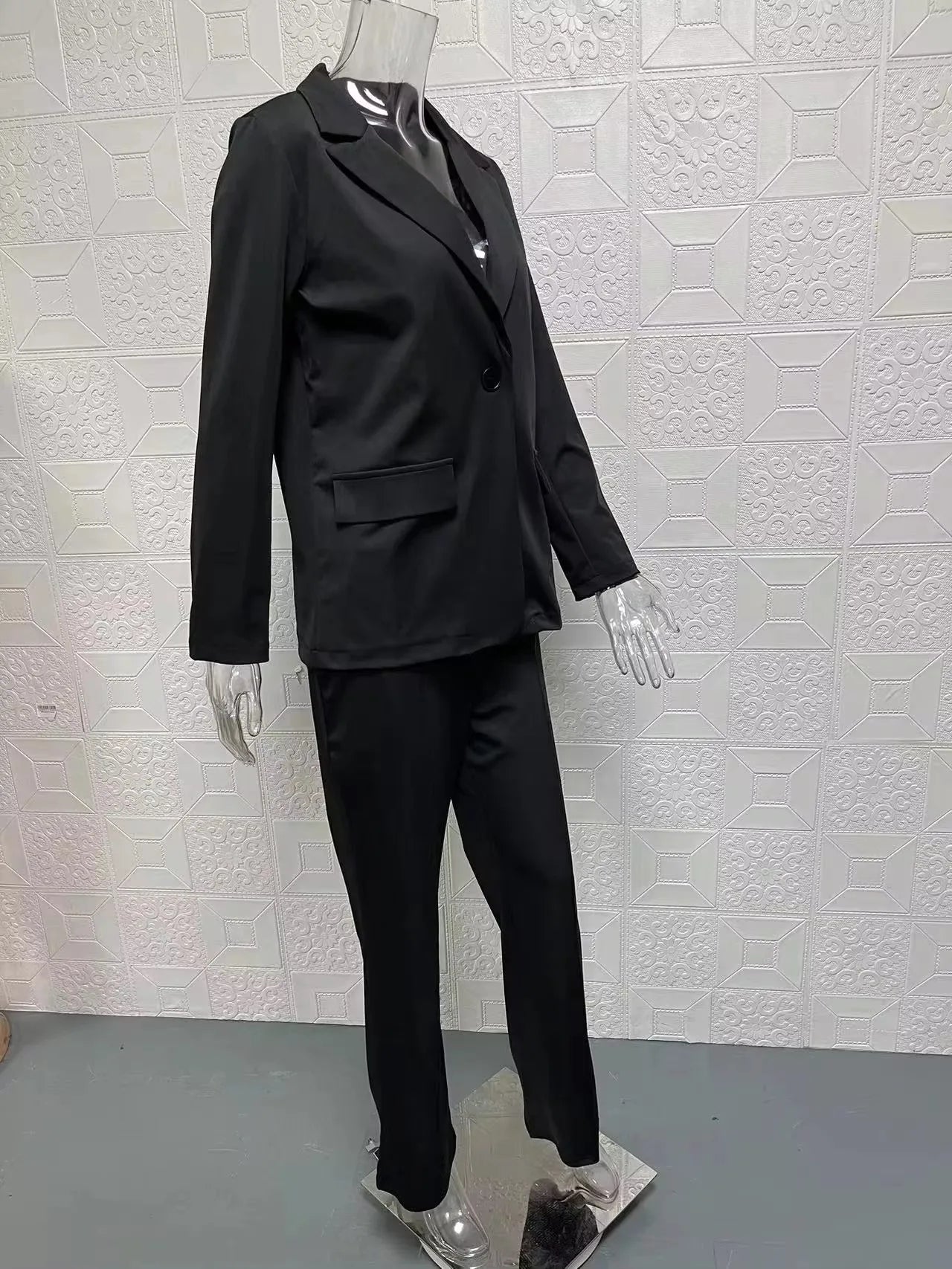 Chic Oversized Blazer & Wide-Leg Trouser Set